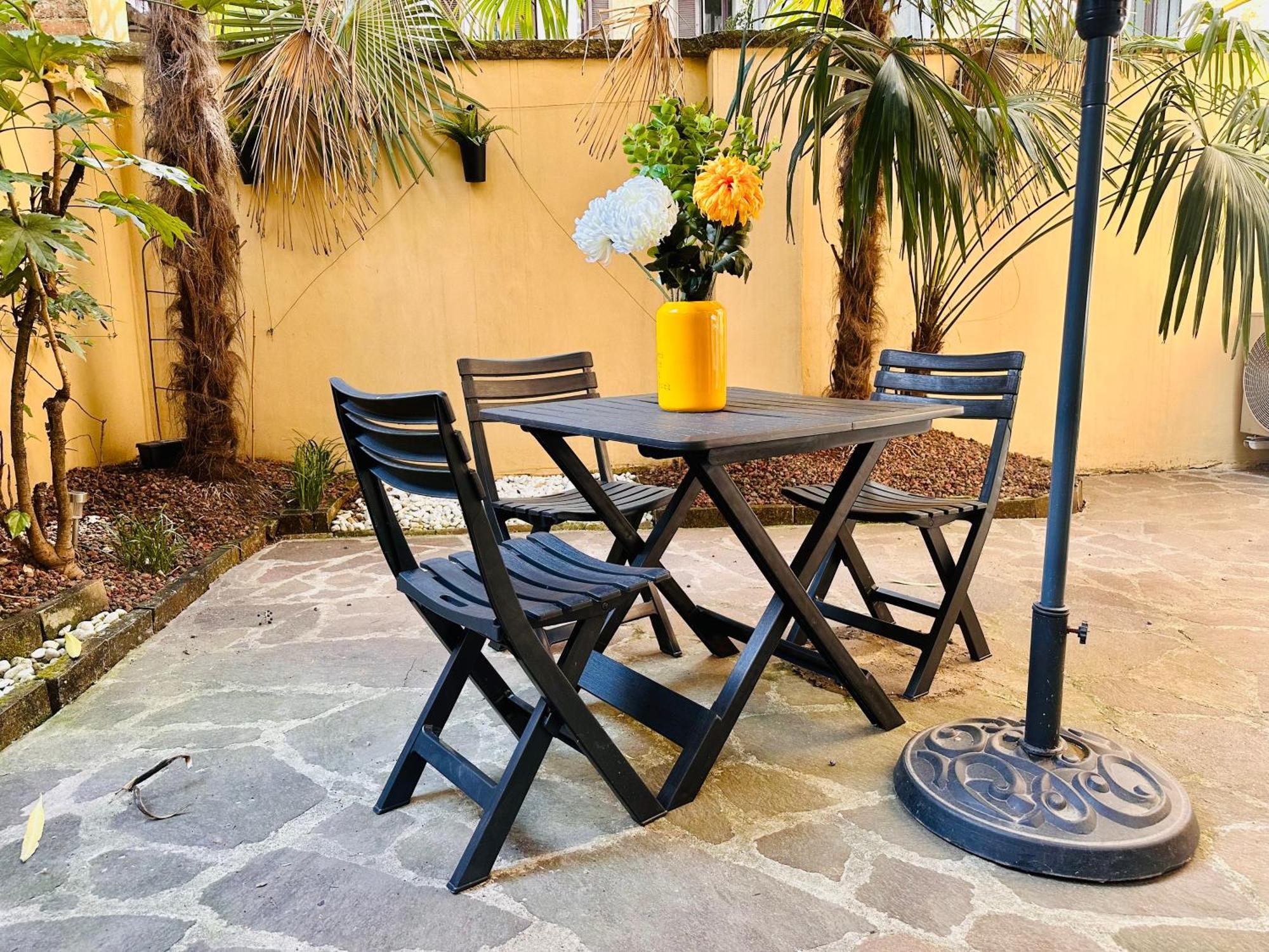 Apartment Con Giardino Privato *